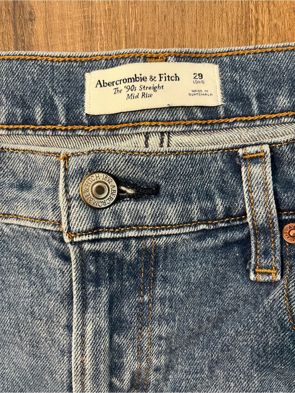 Abercrombie & Fitch Mid Rise 90s Straight Jean - Medium Tinted - Picture 6 of 10